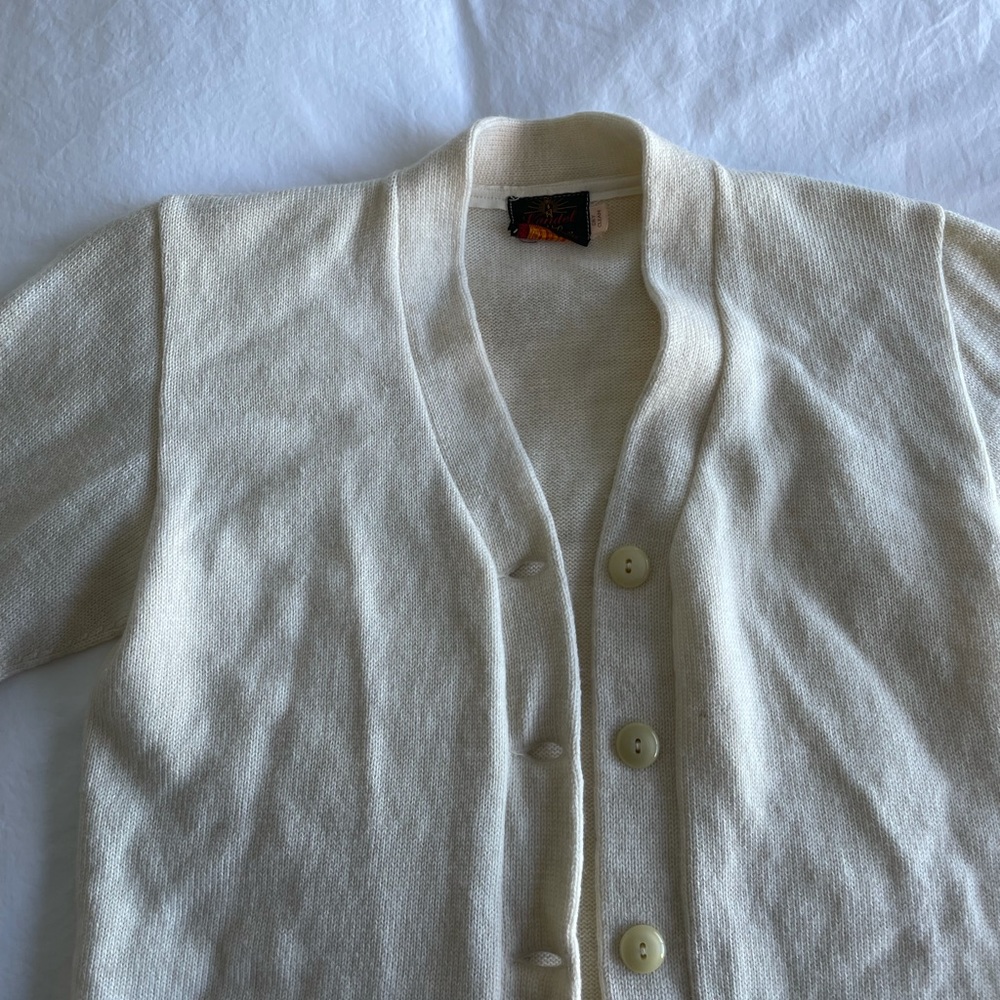 VINTAGE WOOL SWEATER